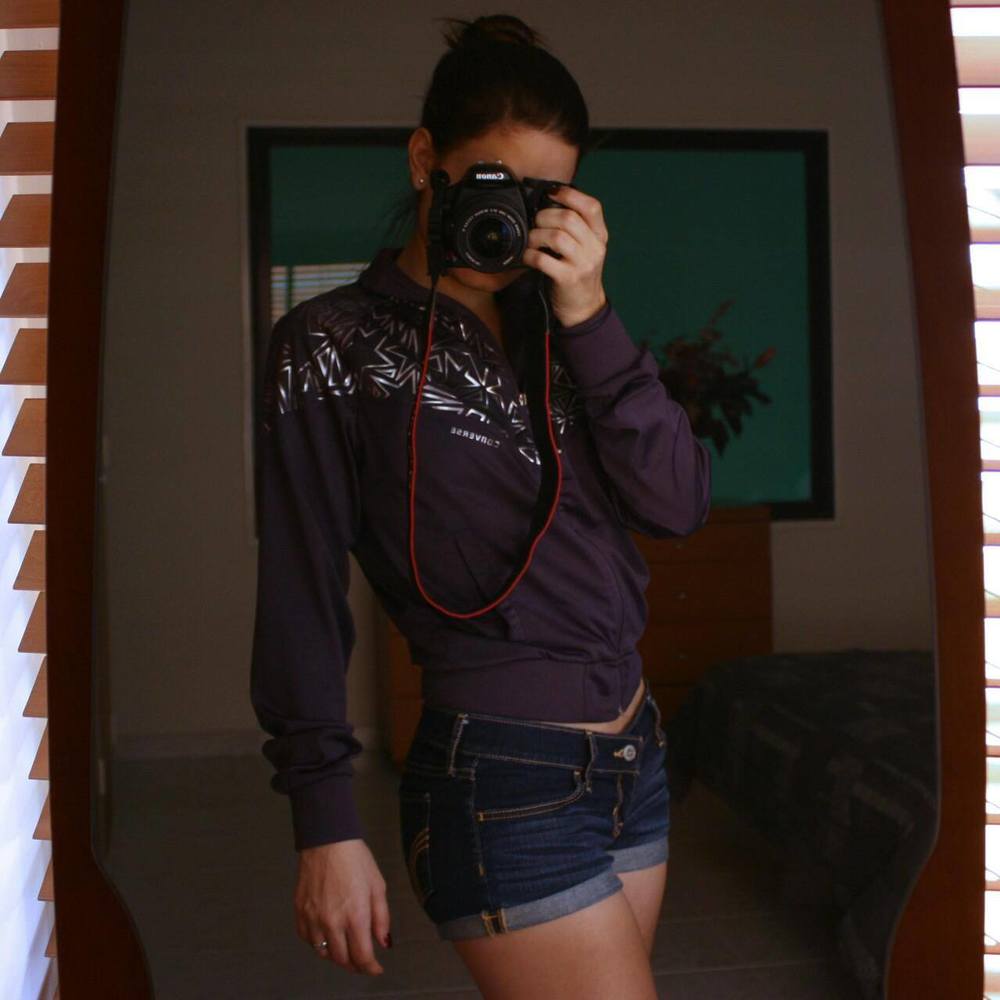 Meet your Posher, Paola